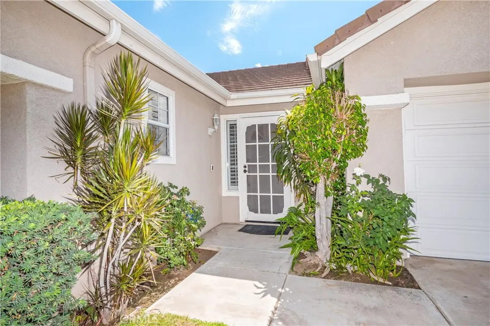 5824 Thornhill Drive Riverside, CA 92507