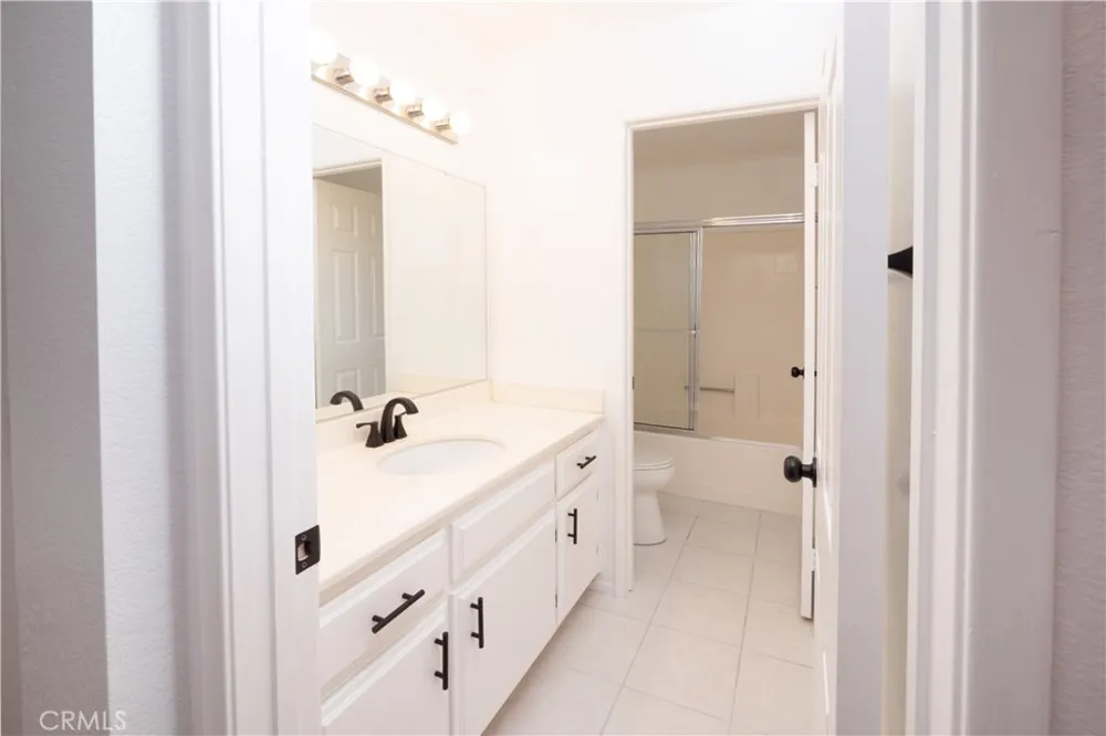 5824 Thornhill Drive Riverside, CA 92507