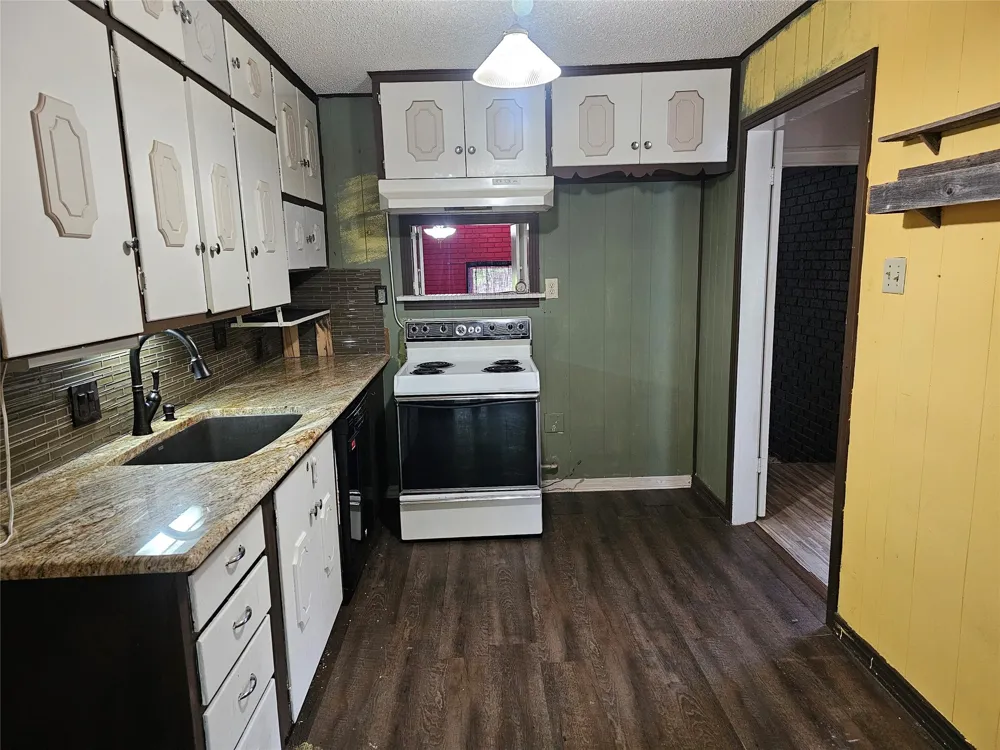 2515 Denison Street Denton, TX 76201