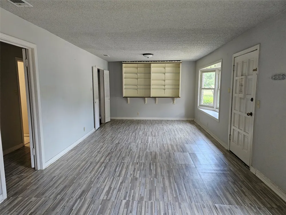 2515 Denison Street Denton, TX 76201