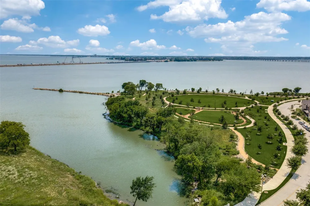 2106 Argolis Drive Rowlett, TX 75088