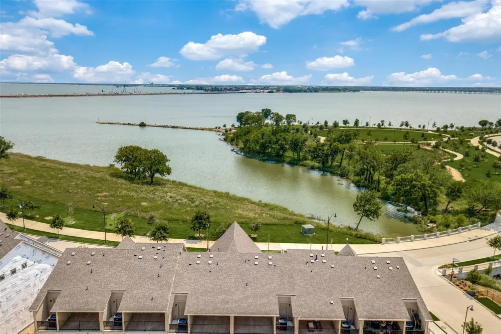 2106 Argolis Drive Rowlett, TX 75088