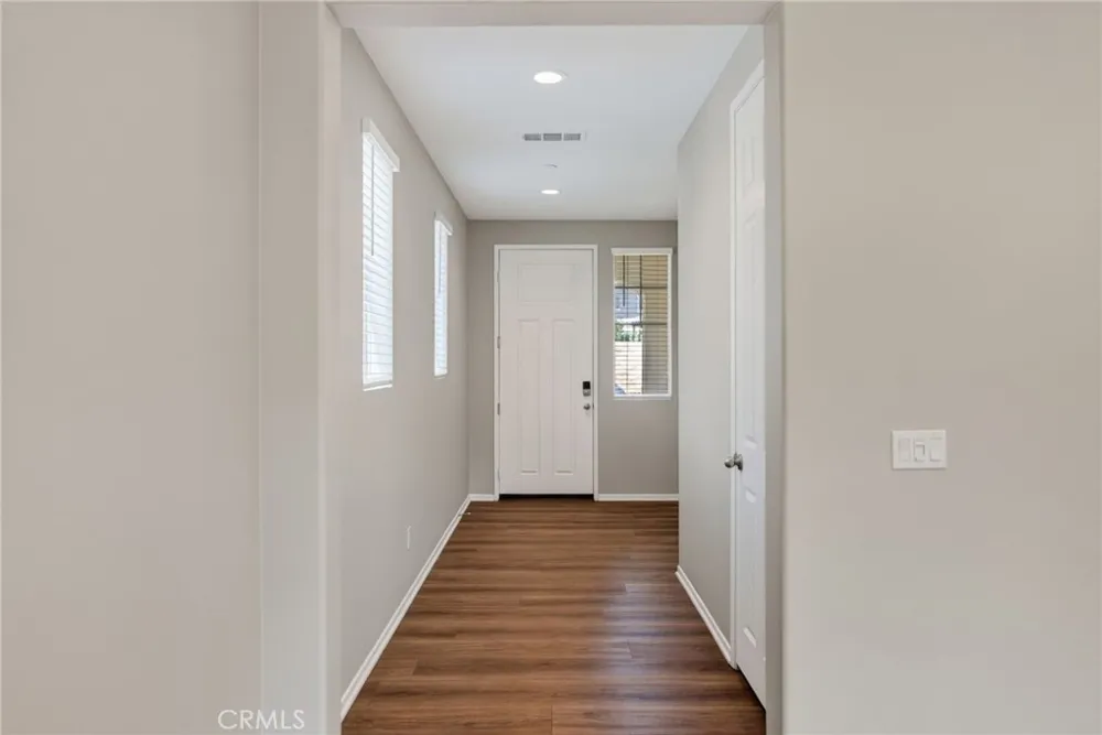 24170 Hillcrest #1 Corona, CA 92883