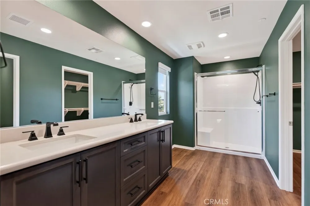 24170 Hillcrest #1 Corona, CA 92883