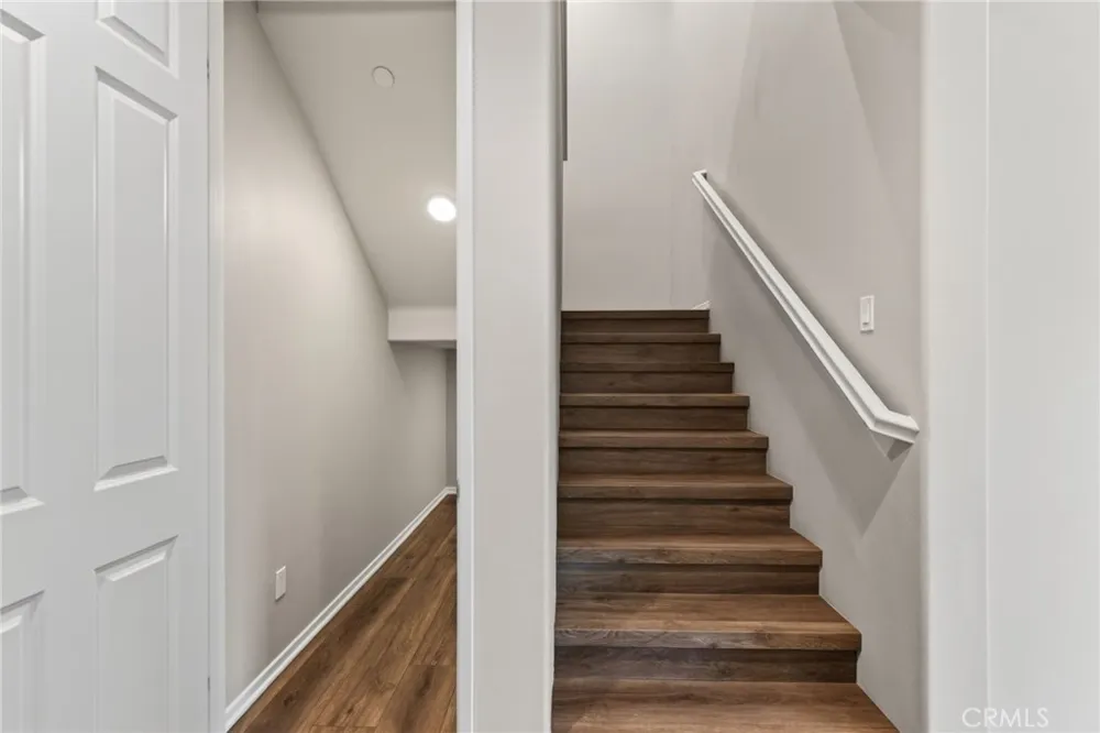 24170 Hillcrest #1 Corona, CA 92883