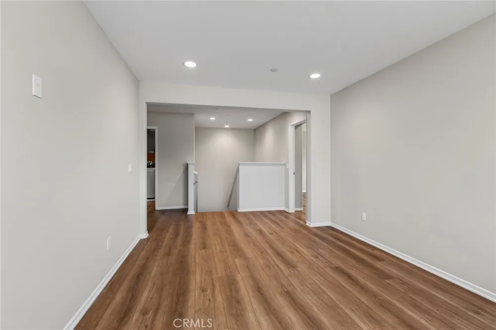 24170 Hillcrest #1 Corona, CA 92883