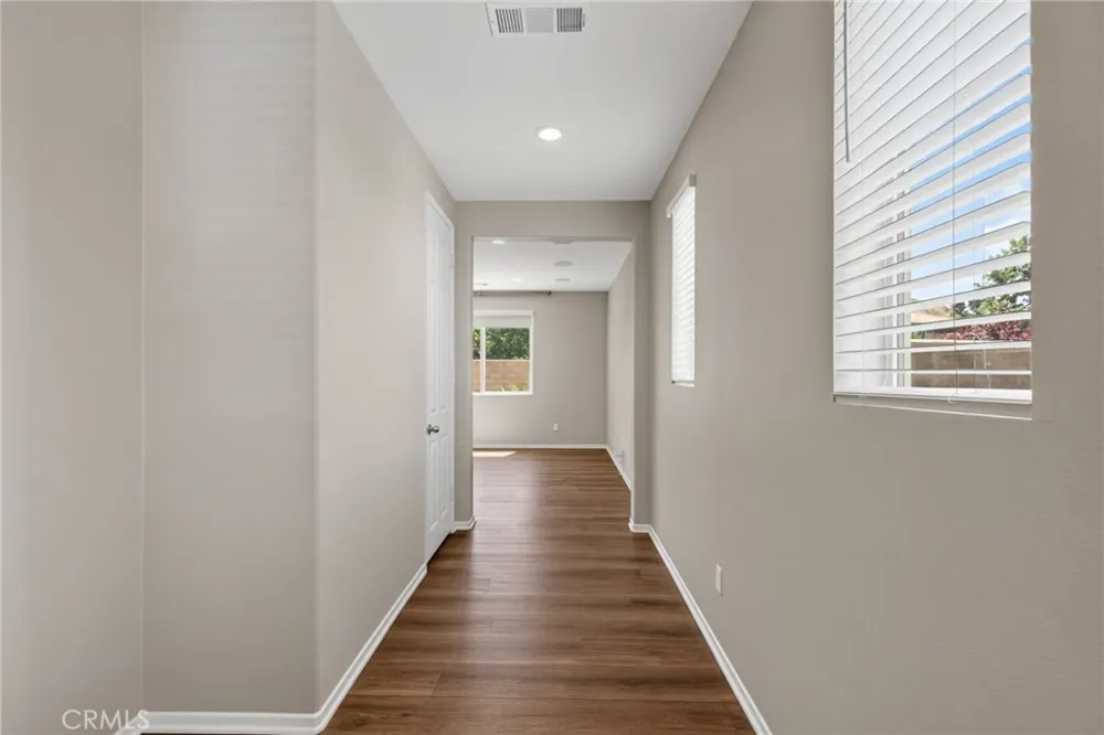 24170 Hillcrest #1 Corona, CA 92883