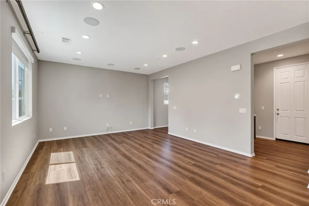 24170 Hillcrest #1 Corona, CA 92883