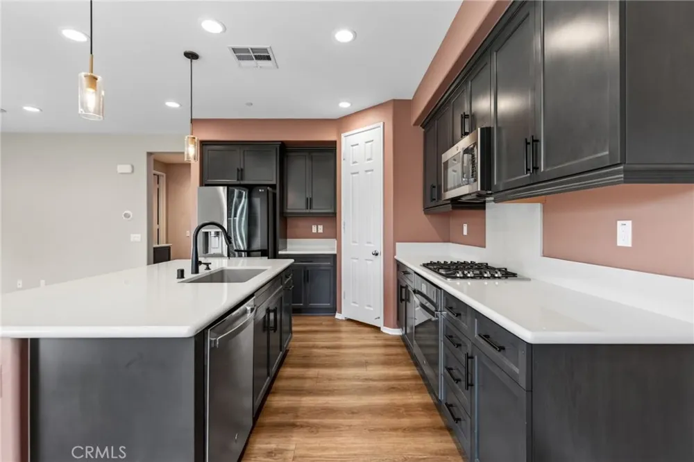24170 Hillcrest #1 Corona, CA 92883