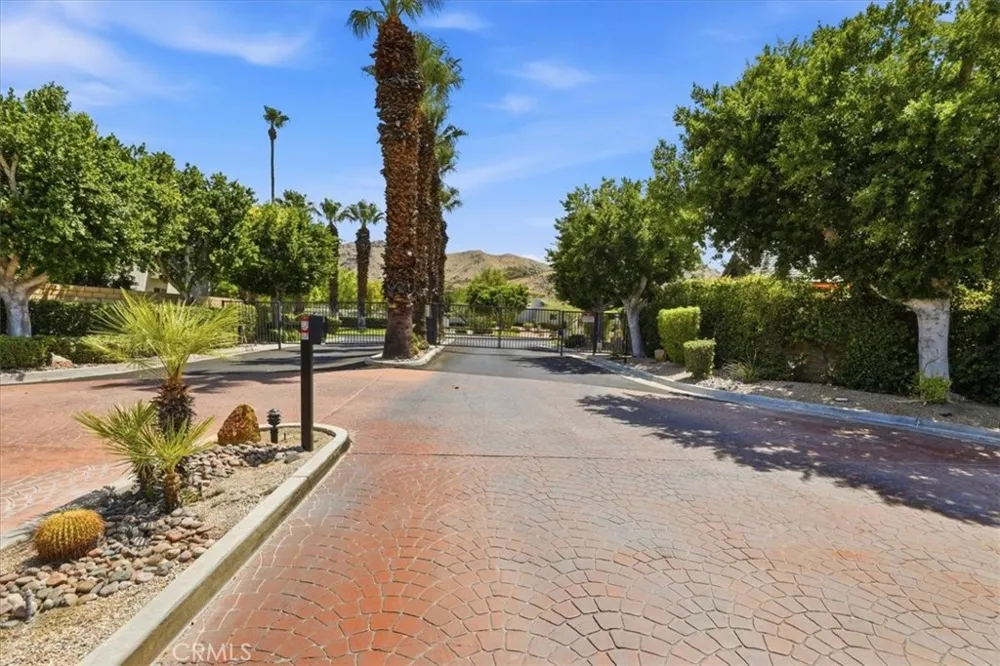 3538 Ridgeview Palm Springs, CA 92264