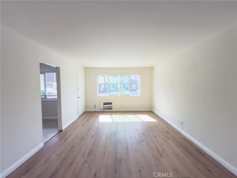 3030 Vineland #3 Baldwin Park, CA 91706