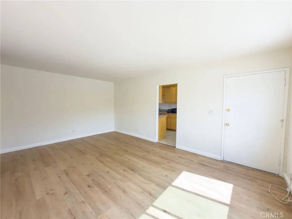 3030 Vineland #3 Baldwin Park, CA 91706