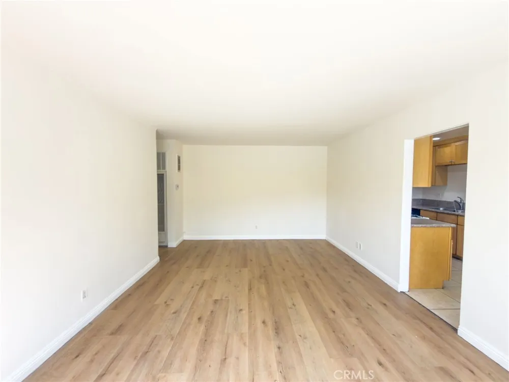 3030 Vineland #3 Baldwin Park, CA 91706