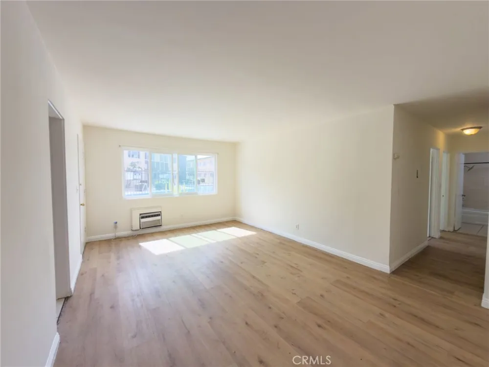 3030 Vineland #3 Baldwin Park, CA 91706