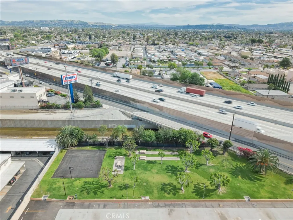 3030 Vineland #3 Baldwin Park, CA 91706
