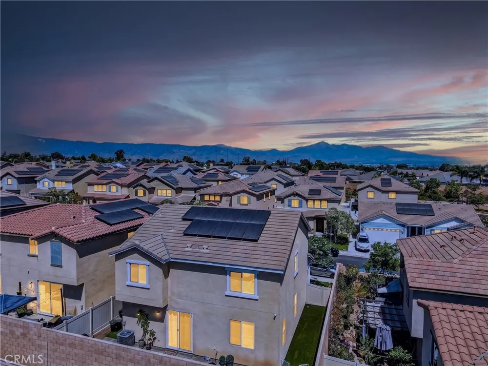 860 S Sumac Rialto, CA 92376