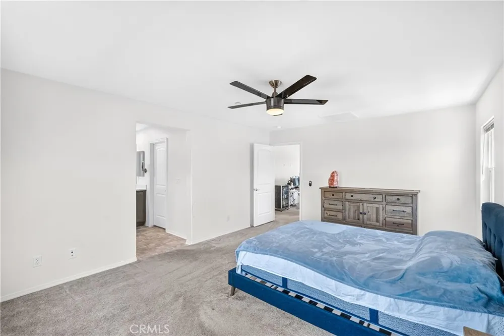 860 S Sumac Rialto, CA 92376