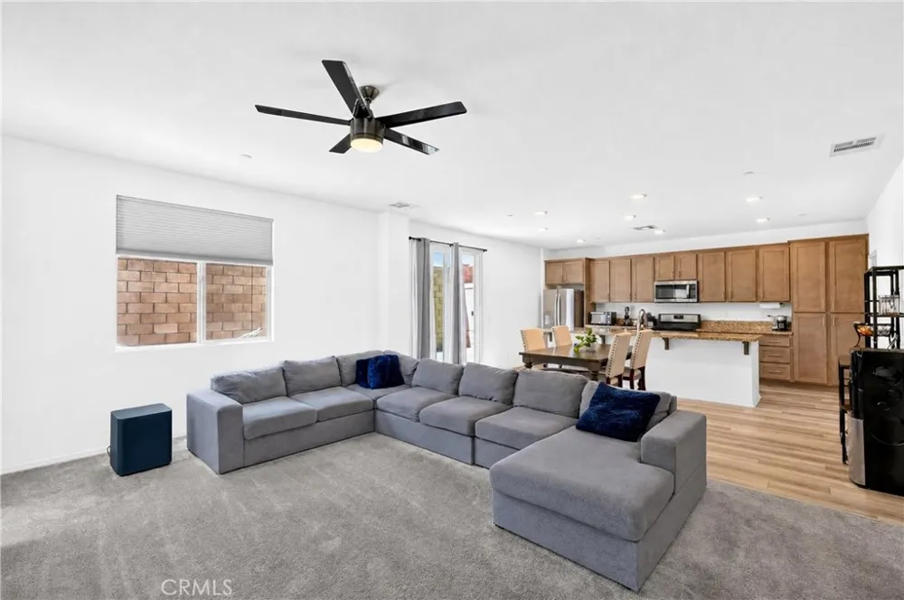 860 S Sumac Rialto, CA 92376