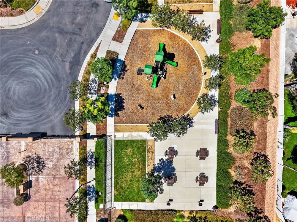 860 S Sumac Rialto, CA 92376