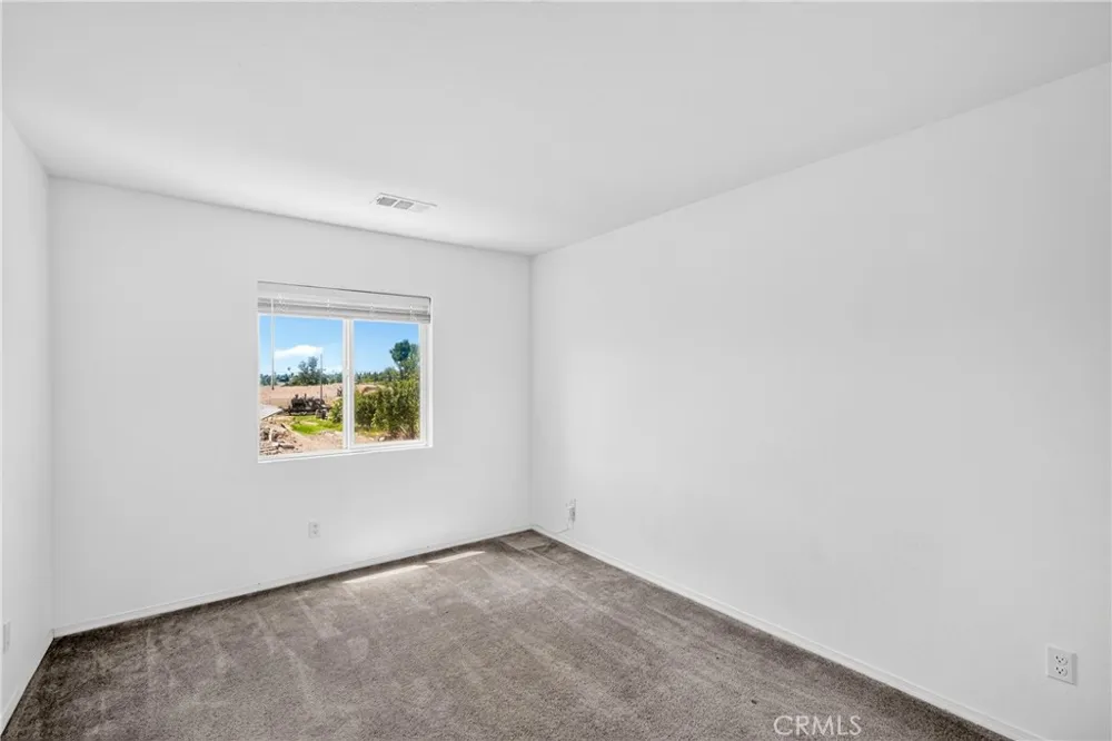 860 S Sumac Rialto, CA 92376