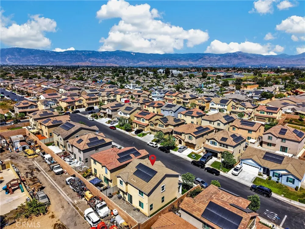 860 S Sumac Rialto, CA 92376