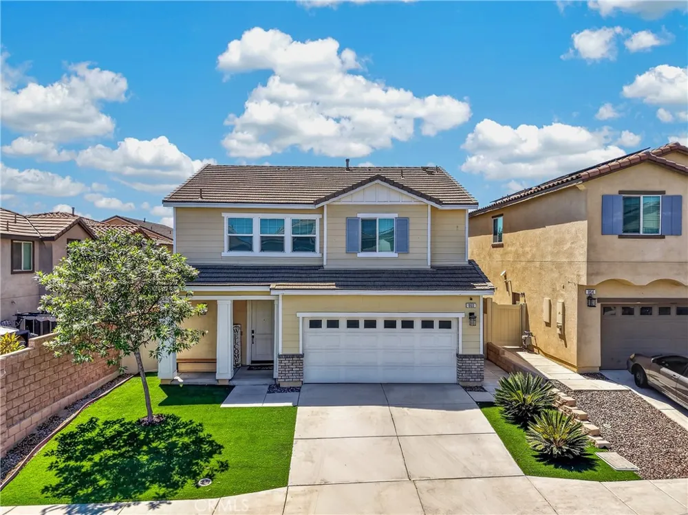 860 S Sumac Rialto, CA 92376