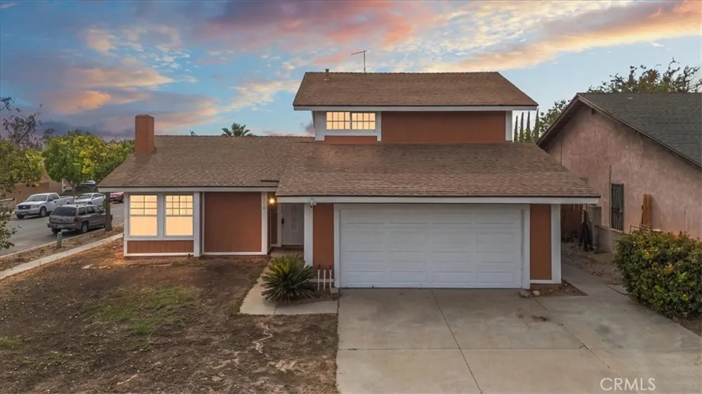 7370 Palm Fontana, CA 92336