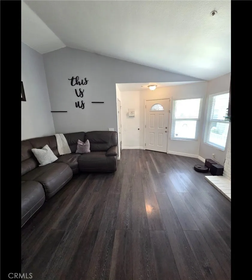 11466 Silver Spur Avenue Fontana, CA 92337