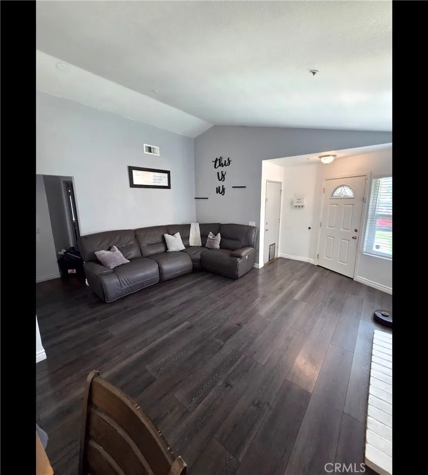 11466 Silver Spur Avenue Fontana, CA 92337