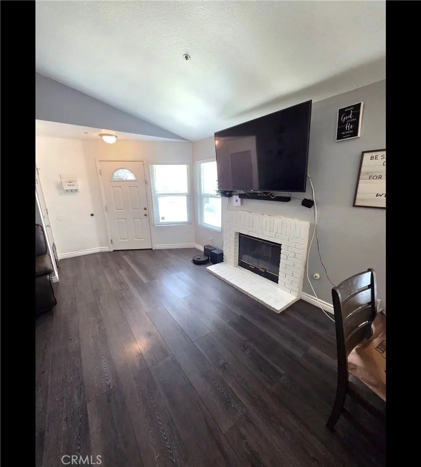 11466 Silver Spur Avenue Fontana, CA 92337