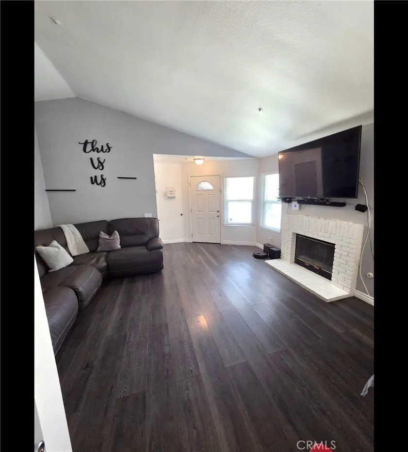 11466 Silver Spur Avenue Fontana, CA 92337