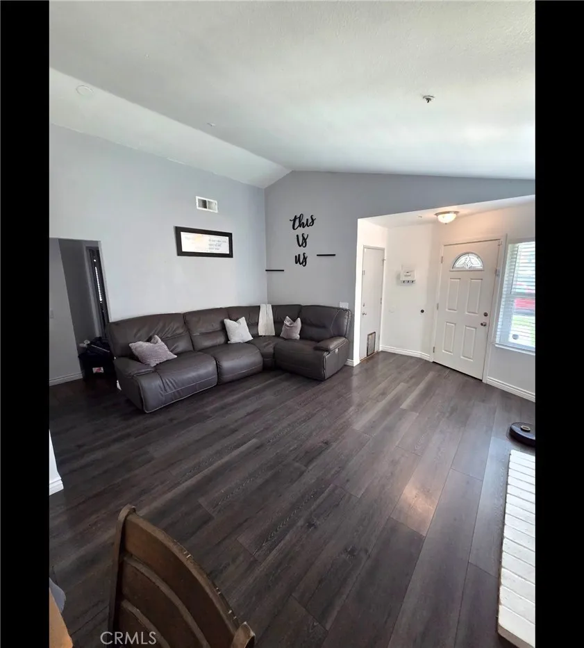11466 Silver Spur Avenue Fontana, CA 92337