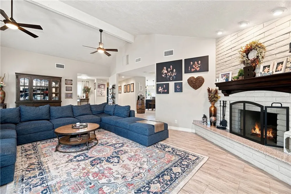 14613 Keota Apple Valley, CA 92307