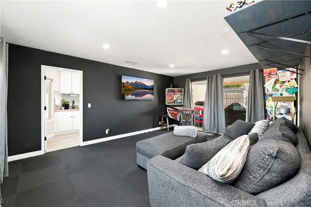 14613 Keota Apple Valley, CA 92307