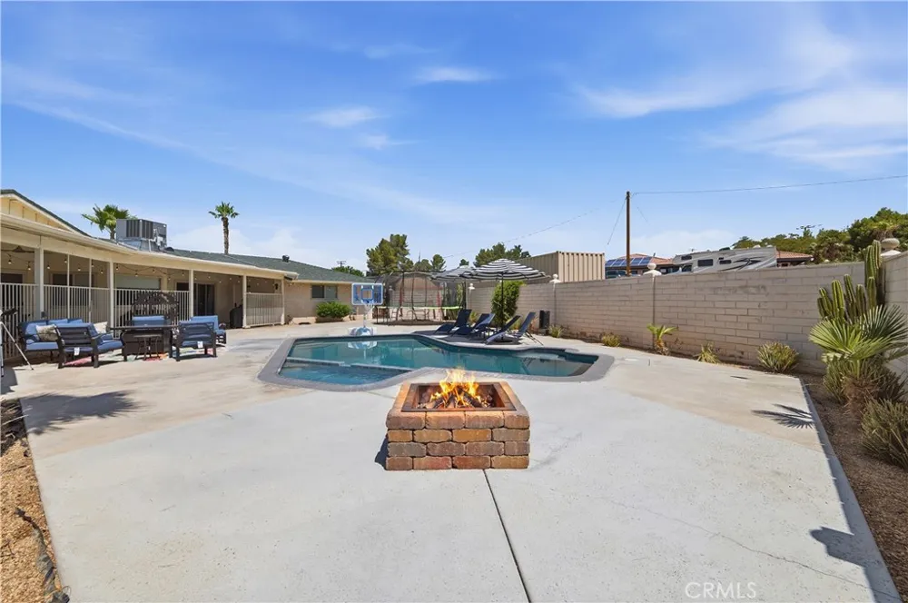 14613 Keota Apple Valley, CA 92307