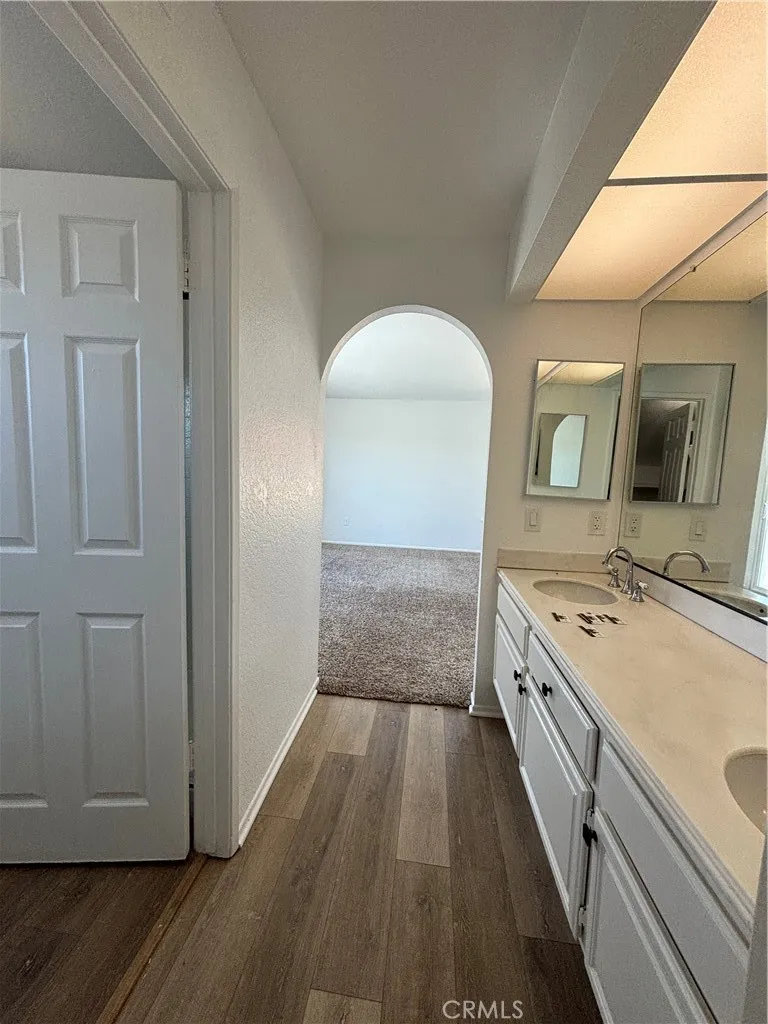23711 Redbark Moreno Valley, CA 92557