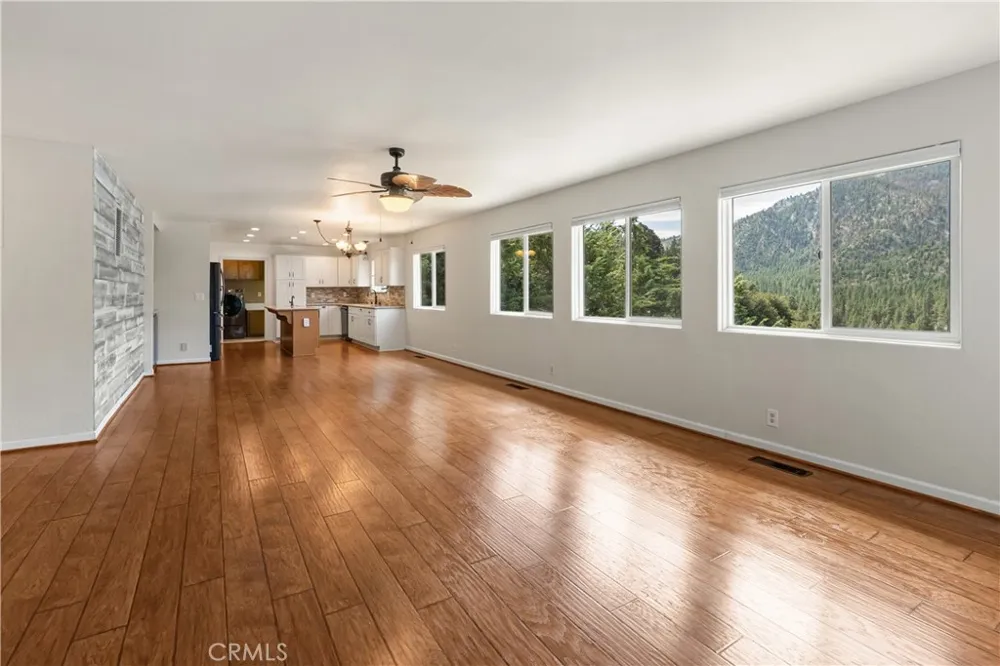 1211 Rivera Wrightwood, CA 92397