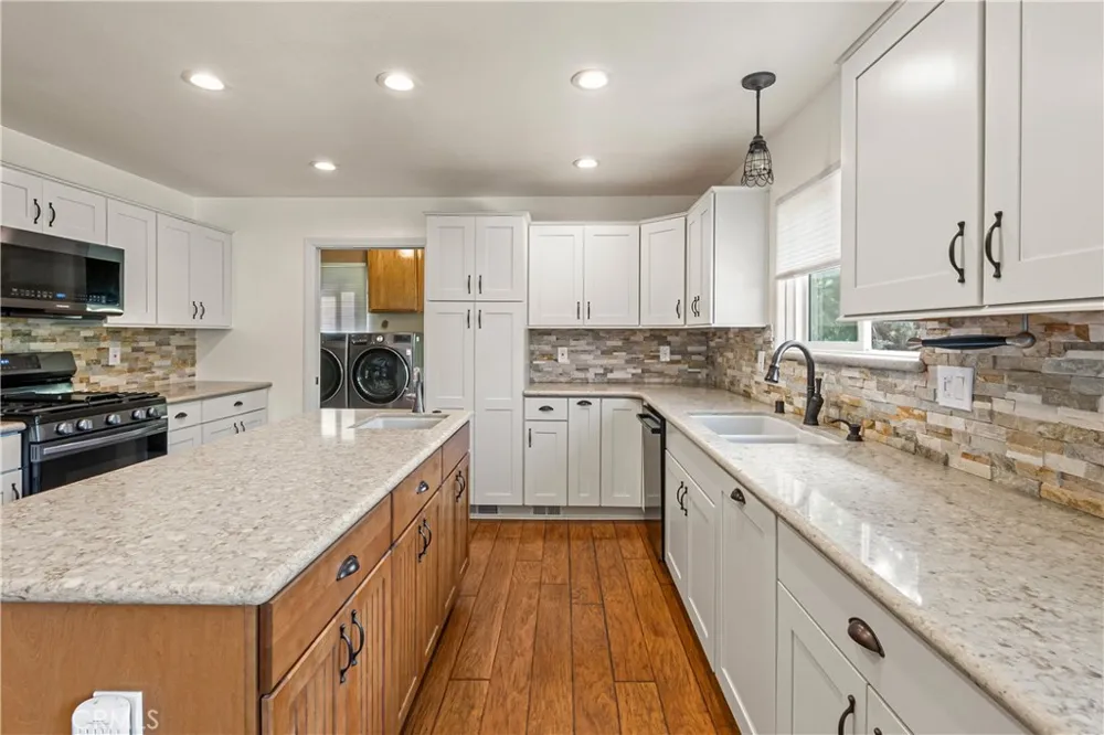 1211 Rivera Wrightwood, CA 92397