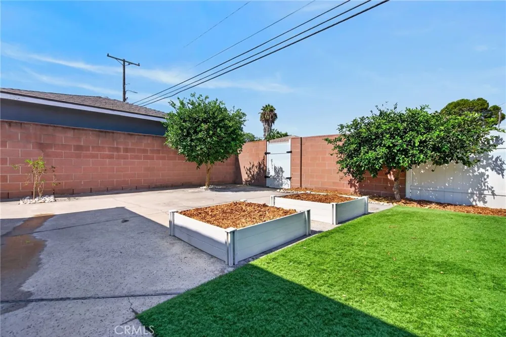 837 N Hanover Street Anaheim, CA 92801