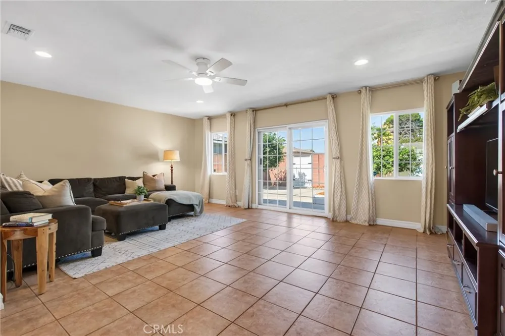 837 N Hanover Street Anaheim, CA 92801