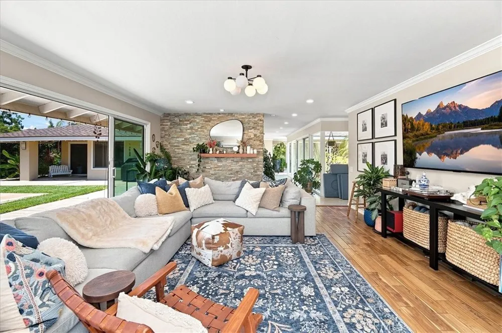 931 Rancho Cir Fullerton, CA 92835