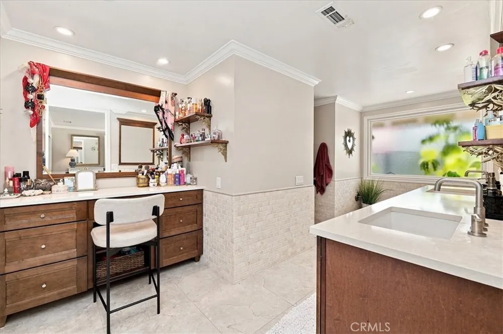 931 Rancho Cir Fullerton, CA 92835