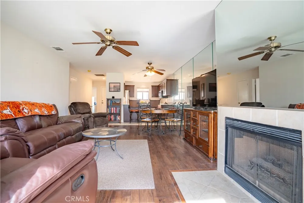 314 Lakewood Palm Desert, CA 92260