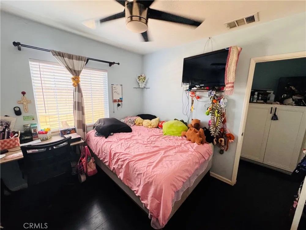 12101 Barnwall Norwalk, CA 90650