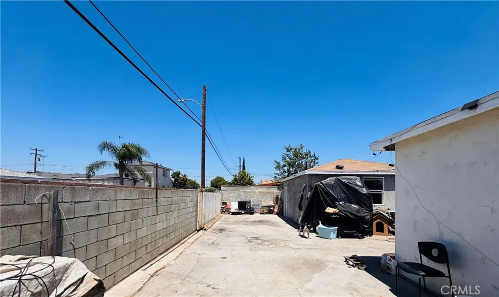 12101 Barnwall Norwalk, CA 90650
