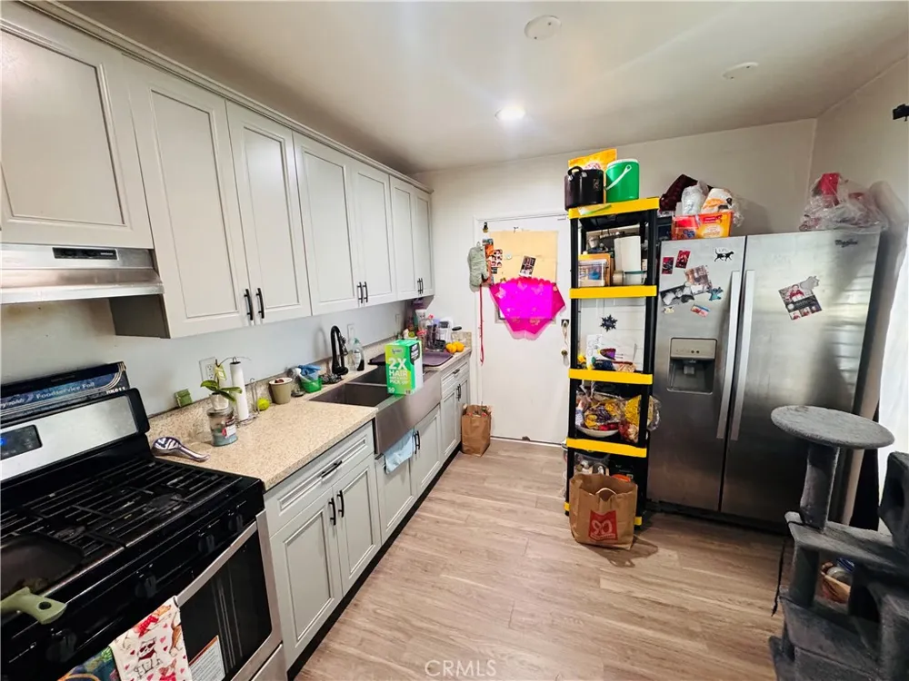 12101 Barnwall Norwalk, CA 90650