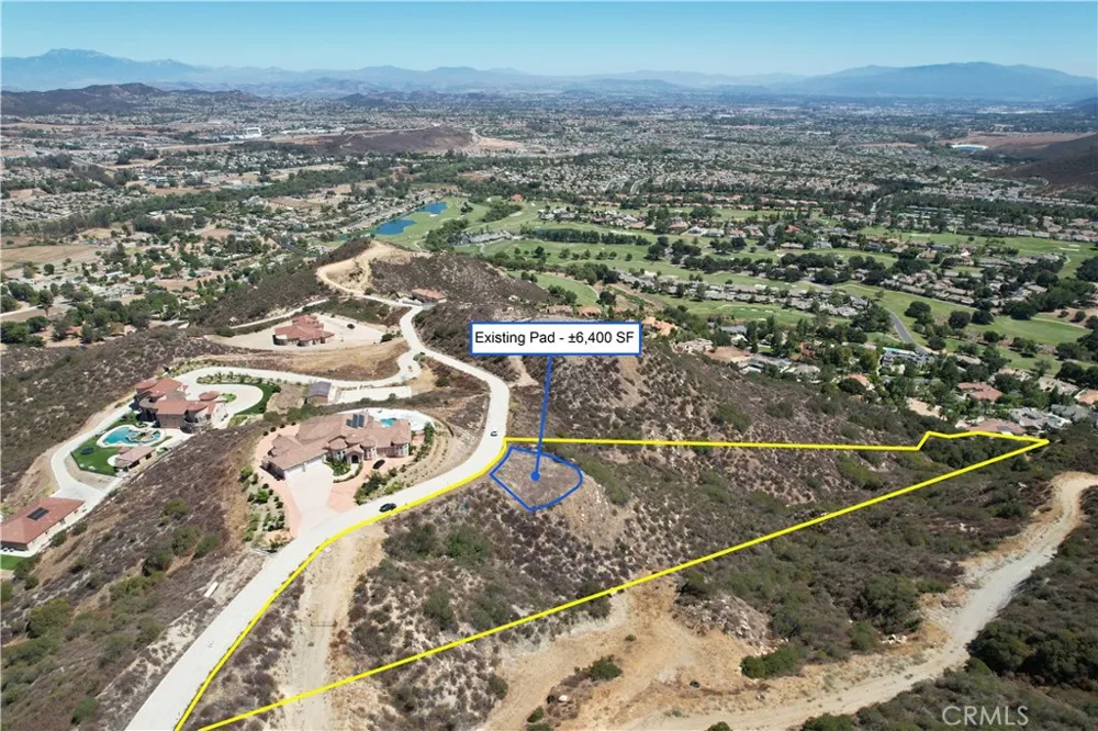 Via Vista Grande Wildomar, CA 92595
