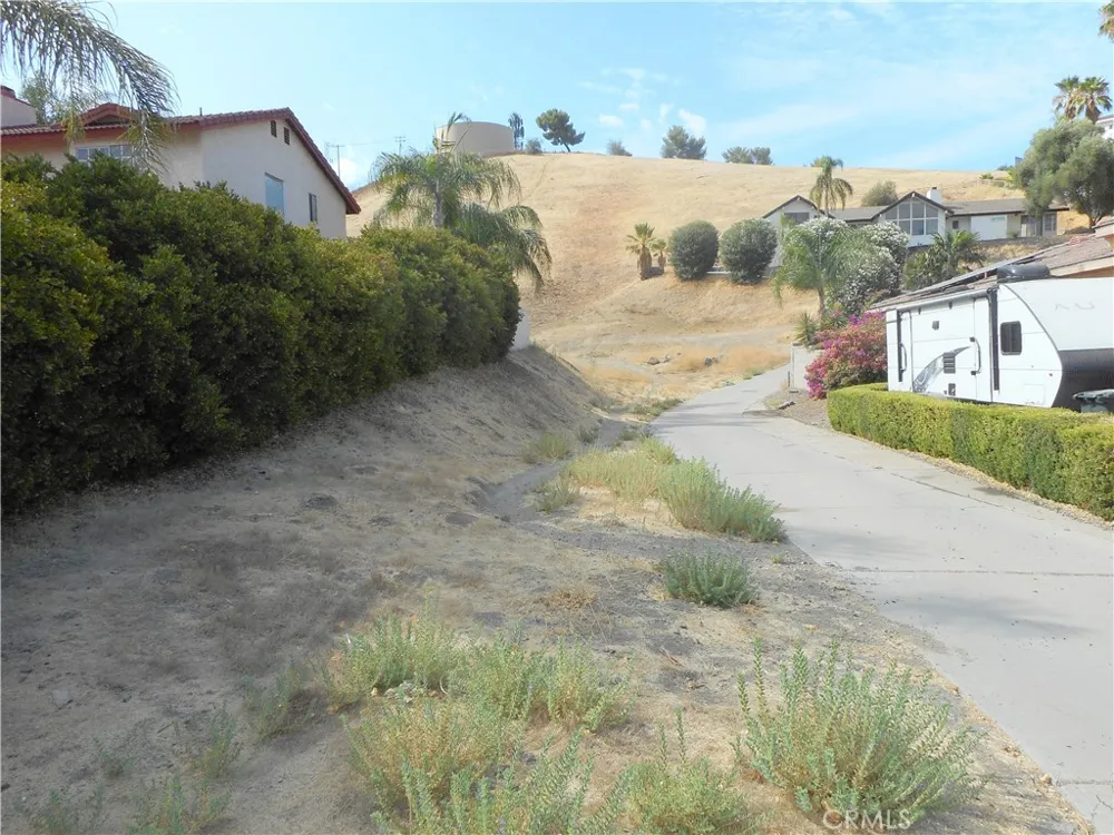 163 LASSON Canyon Lake, CA 92587