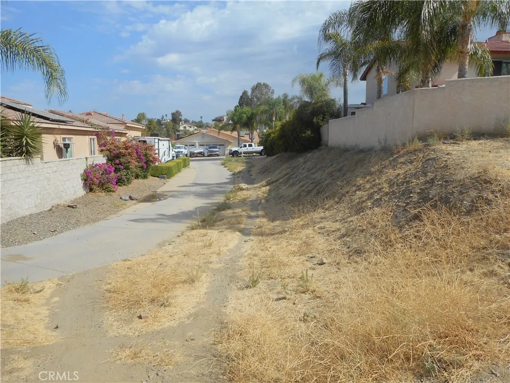 163 LASSON Canyon Lake, CA 92587