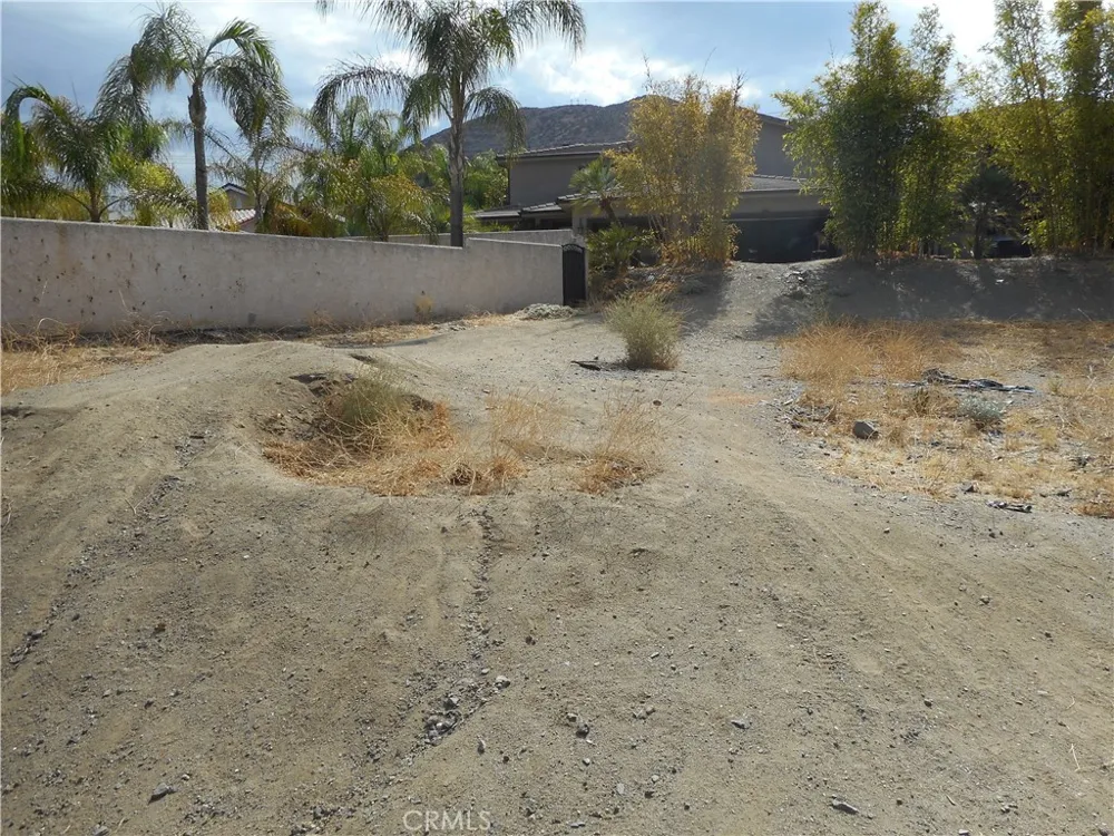 163 LASSON Canyon Lake, CA 92587